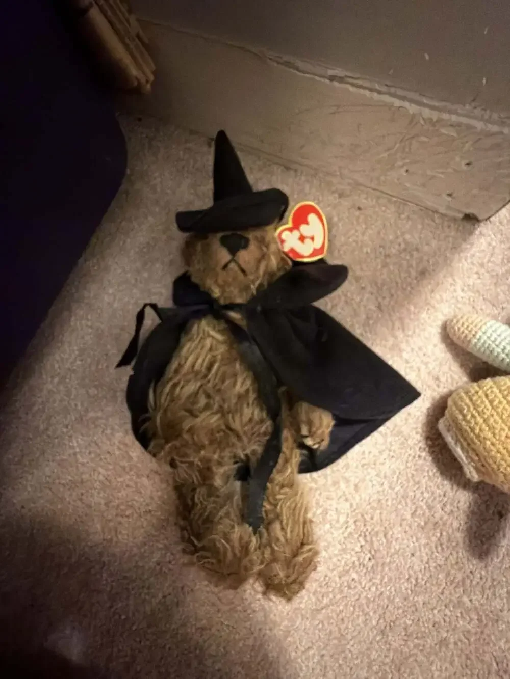 TY Beanie Baby ~ Esmerelda ~ That Old Black Magic Hang Tag Dated 1993